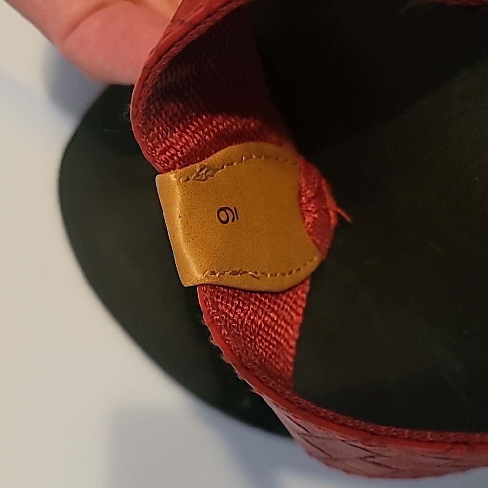 Yellow Box Sandals - Picture 5 of 5
